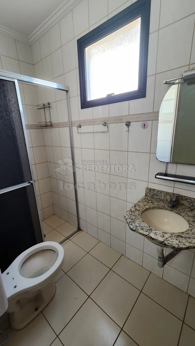 Alugar Apartamento / Padrão em São José do Rio Preto R$ 1.000,00 - Foto 16