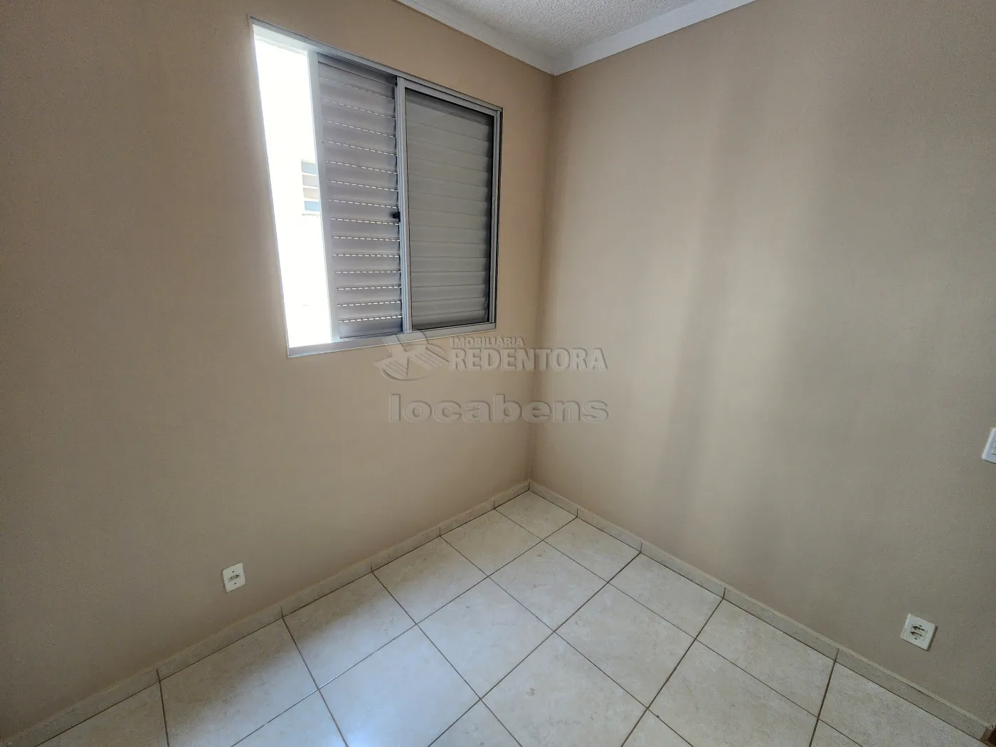 Alugar Apartamento / Padrão em São José do Rio Preto R$ 900,00 - Foto 9