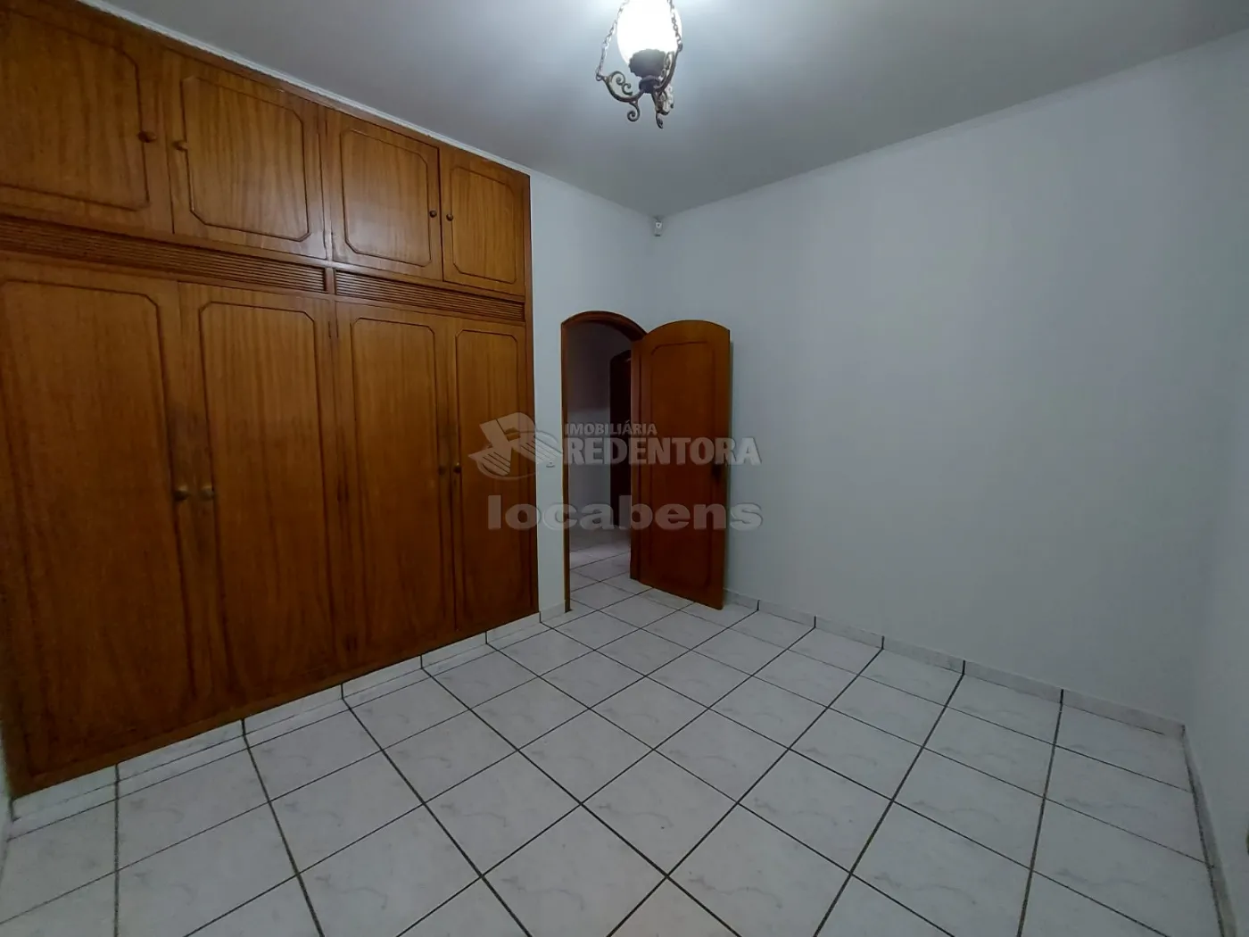 Alugar Casa / Padrão em São José do Rio Preto R$ 2.278,72 - Foto 11