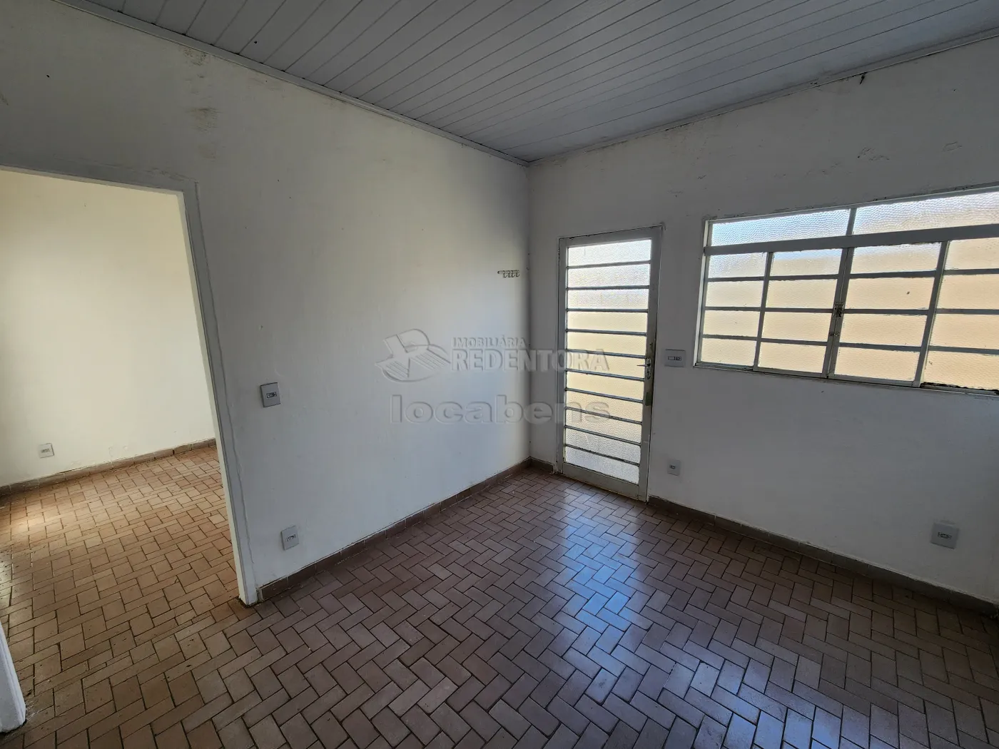 Alugar Casa / Padrão em São José do Rio Preto R$ 1.200,00 - Foto 3