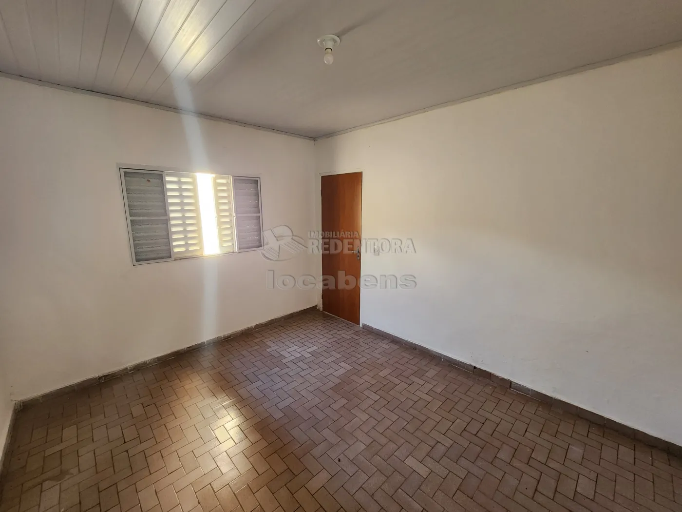 Alugar Casa / Padrão em São José do Rio Preto R$ 1.200,00 - Foto 10