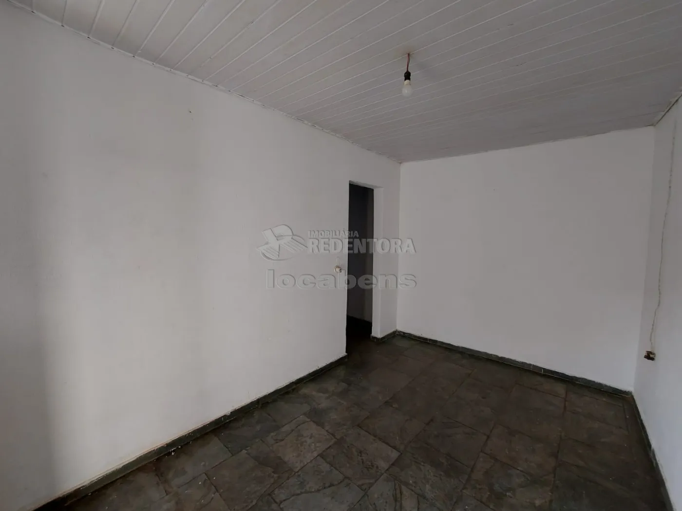 Alugar Casa / Padrão em São José do Rio Preto apenas R$ 550,00 - Foto 1