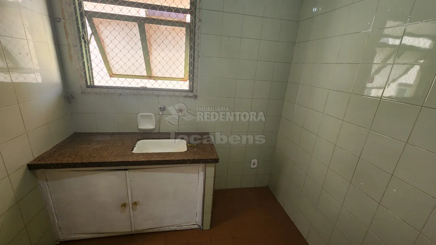 Alugar Apartamento / Padrão em São José do Rio Preto R$ 650,00 - Foto 9