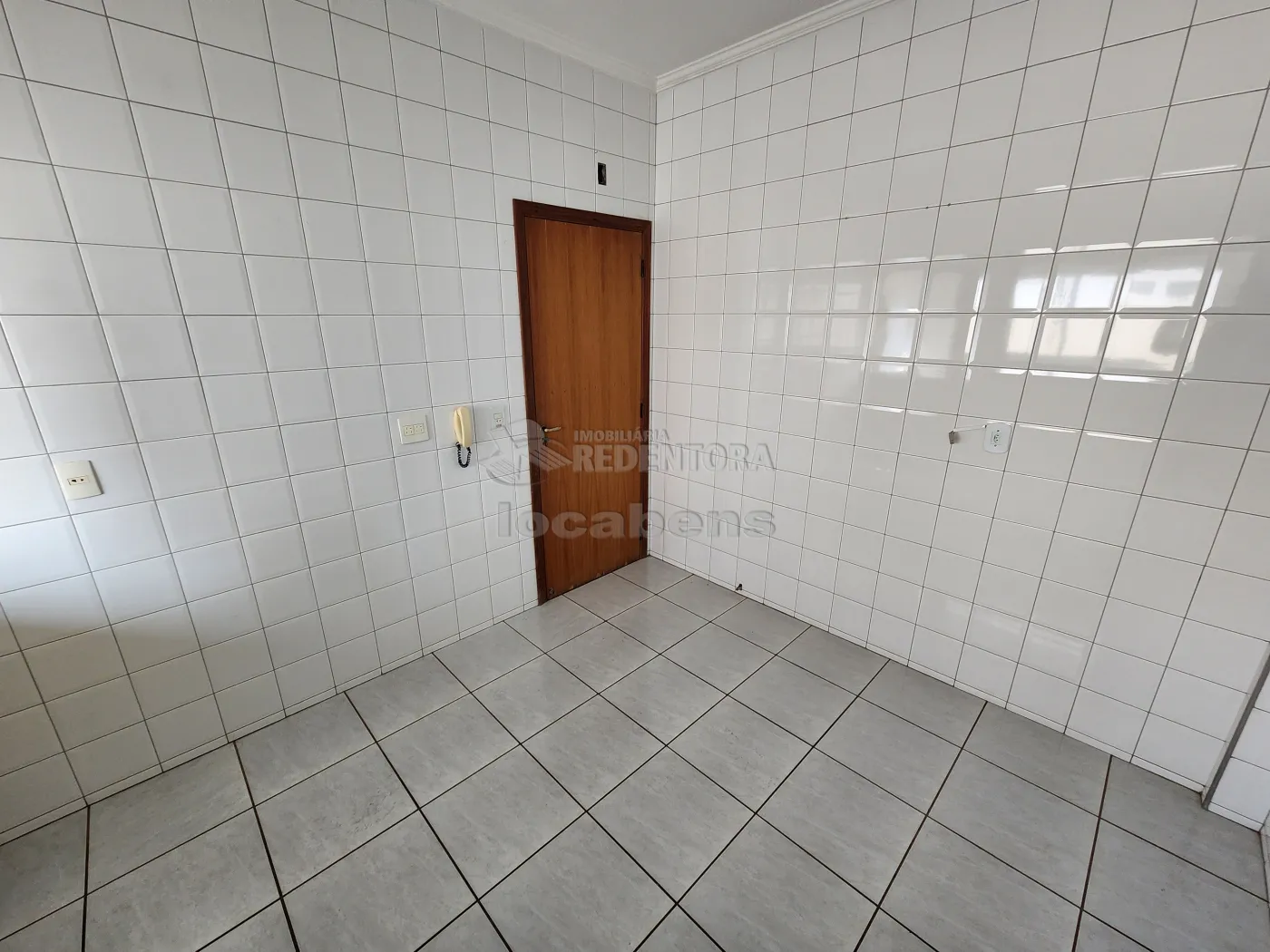 Alugar Apartamento / Padrão em São José do Rio Preto R$ 1.300,00 - Foto 4