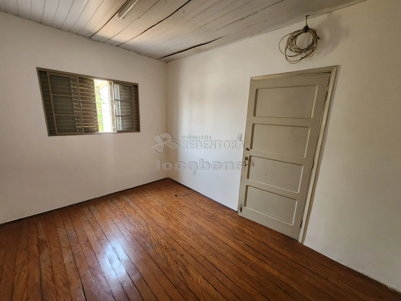 Alugar Casa / Padrão em São José do Rio Preto R$ 1.500,00 - Foto 7