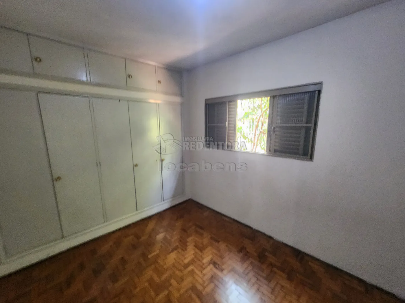 Alugar Casa / Padrão em São José do Rio Preto R$ 1.500,00 - Foto 16