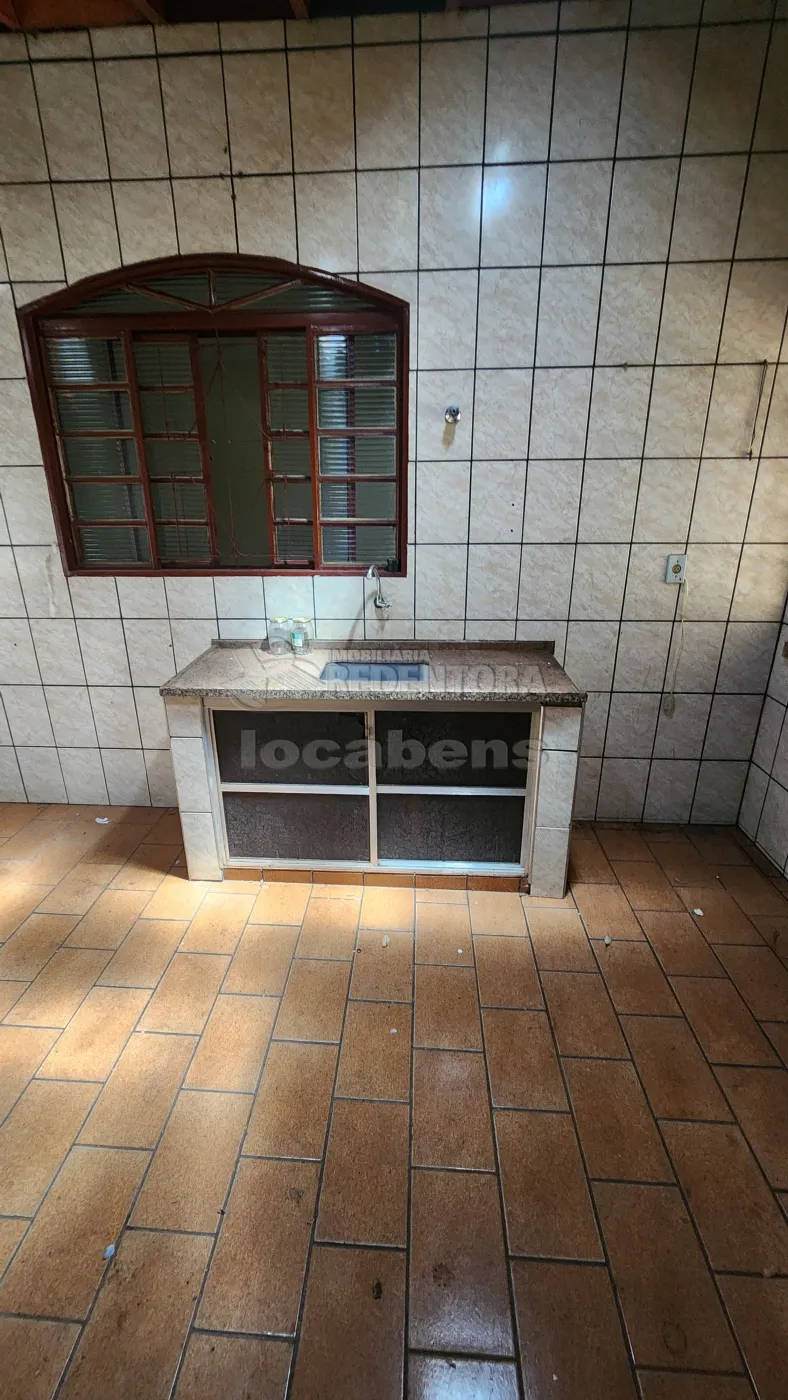 Alugar Casa / Padrão em São José do Rio Preto R$ 1.350,00 - Foto 13