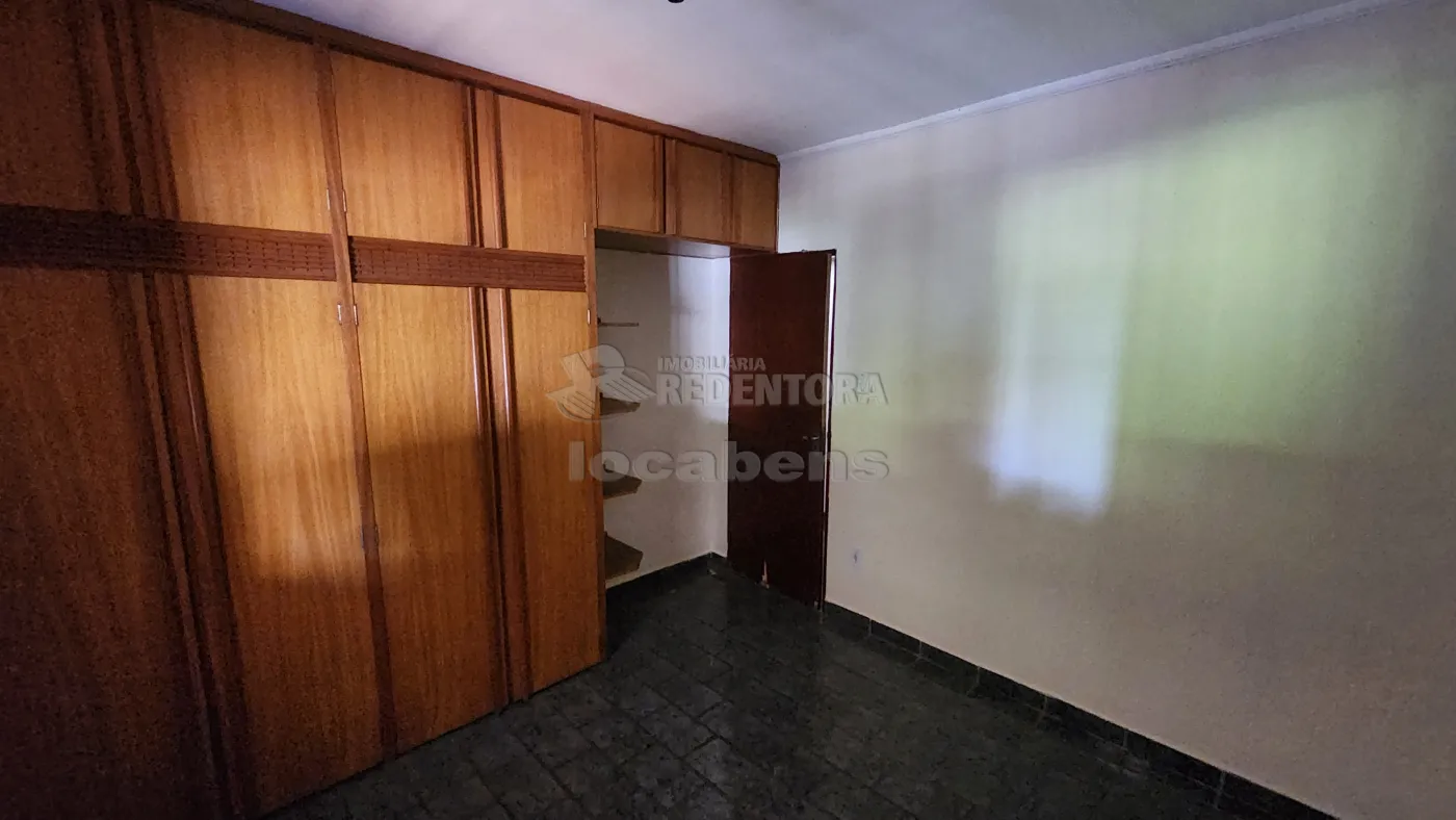 Alugar Casa / Padrão em São José do Rio Preto R$ 1.350,00 - Foto 8