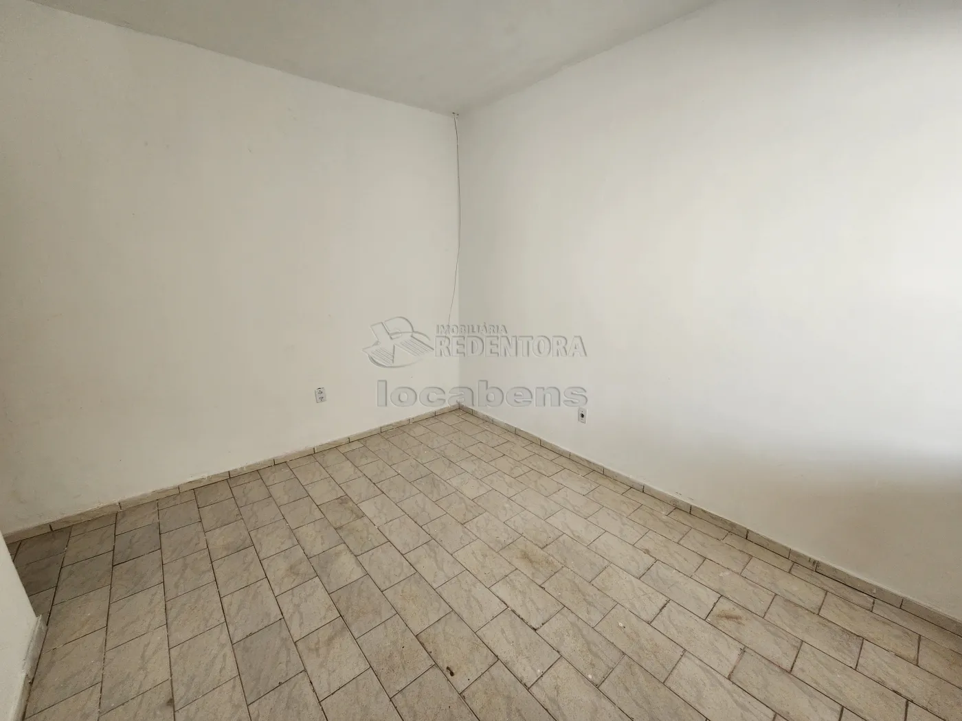 Comprar Casa / Padrão em São José do Rio Preto R$ 180.000,00 - Foto 6