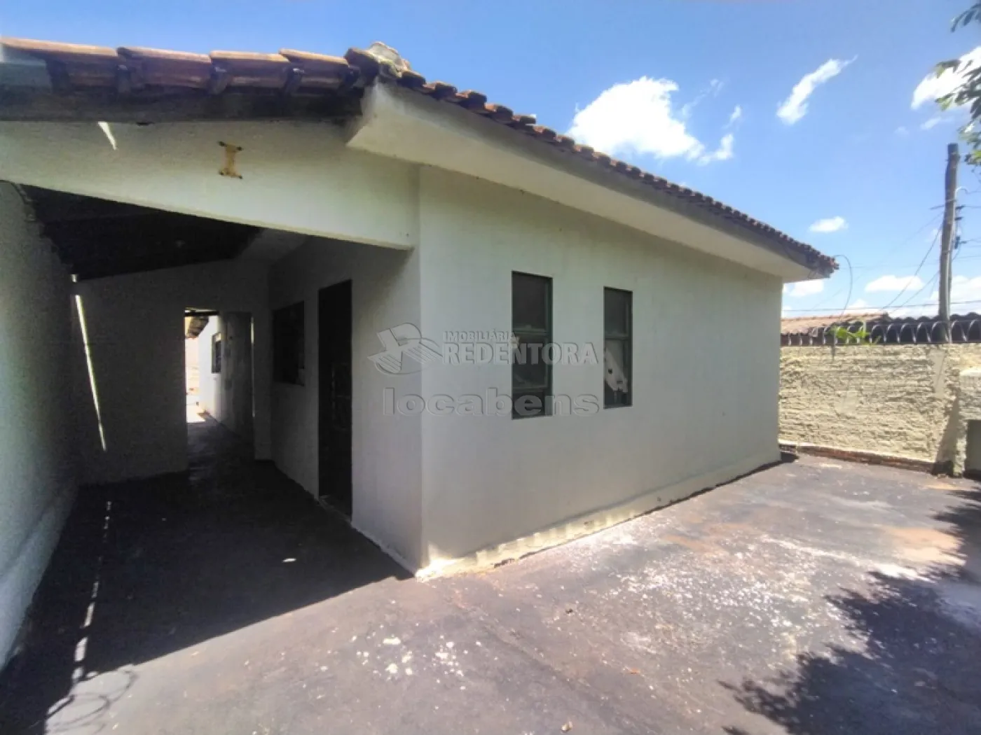 Alugar Casa / Padrão em São José do Rio Preto R$ 900,00 - Foto 2