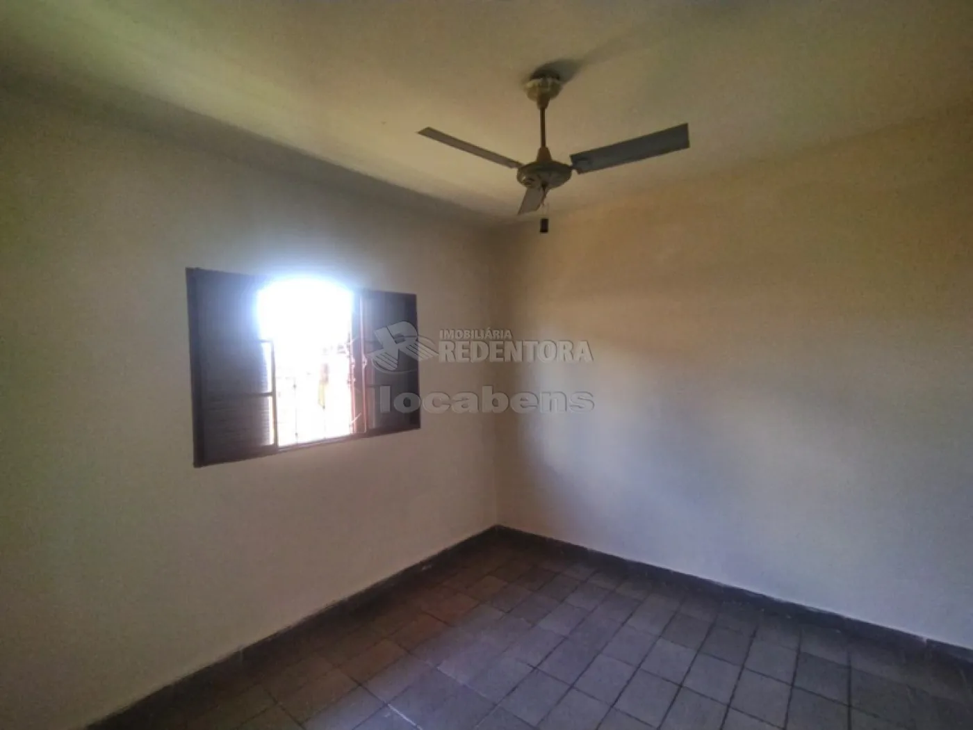 Alugar Casa / Padrão em São José do Rio Preto R$ 900,00 - Foto 10