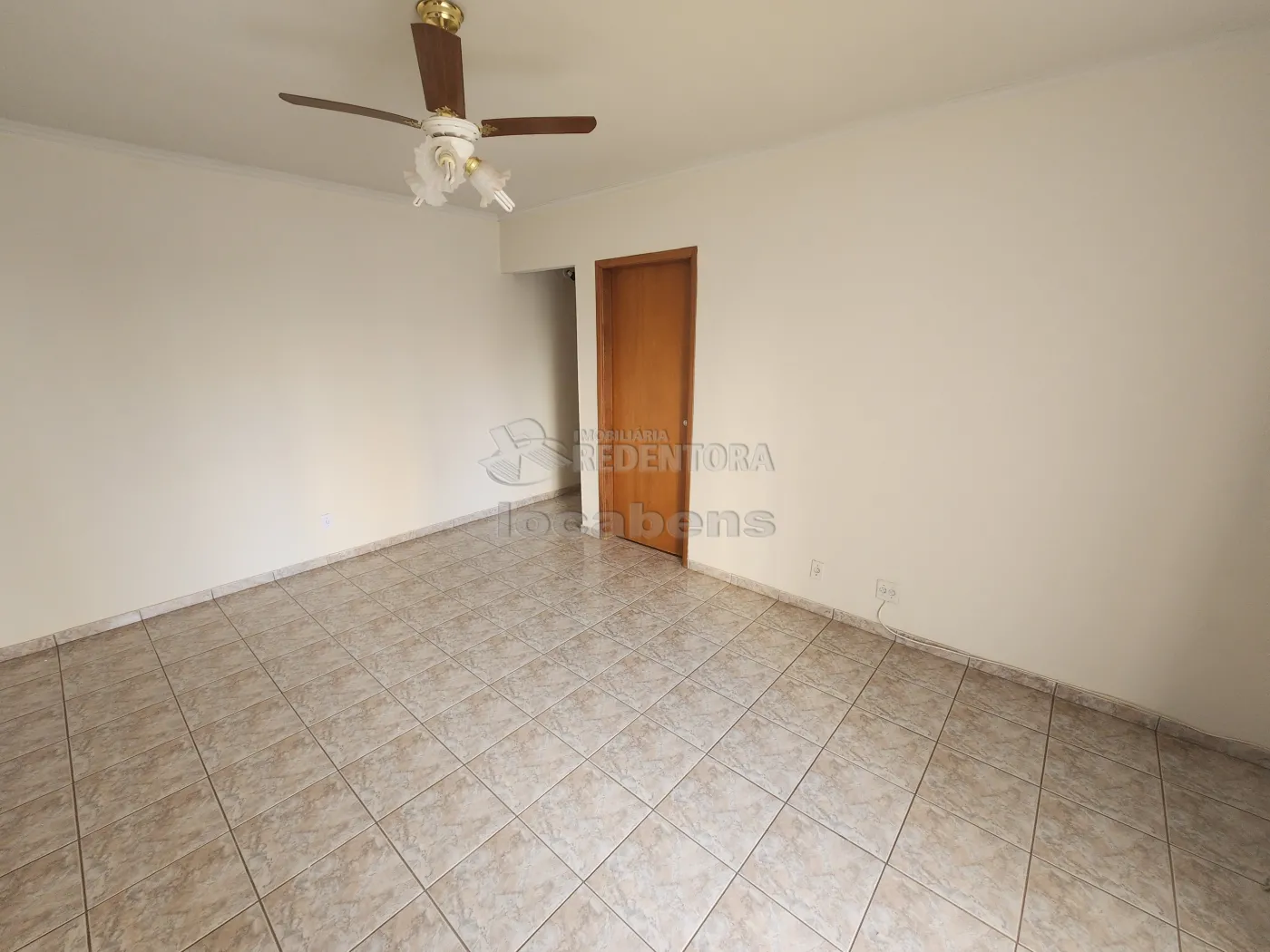 Alugar Apartamento / Padrão em São José do Rio Preto R$ 1.200,00 - Foto 2