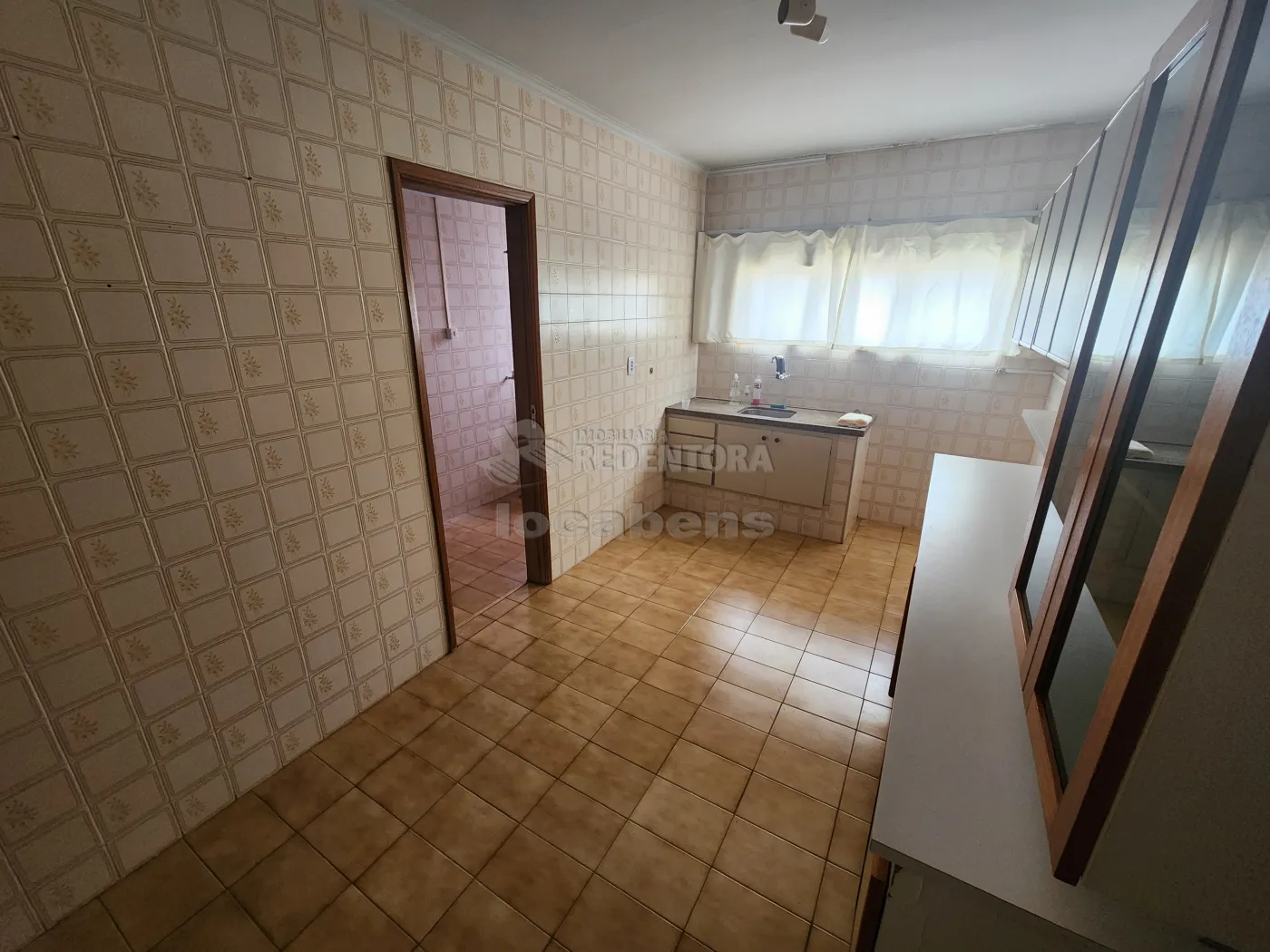 Alugar Apartamento / Padrão em São José do Rio Preto R$ 1.200,00 - Foto 4