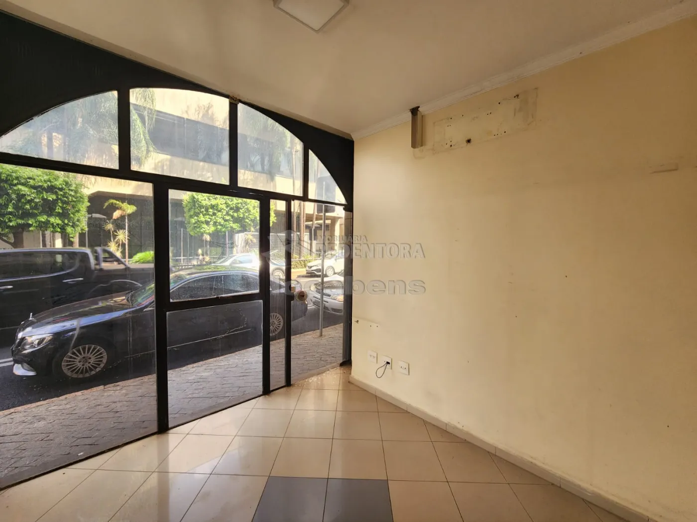 Alugar Comercial / Salão em São José do Rio Preto R$ 8.000,00 - Foto 5