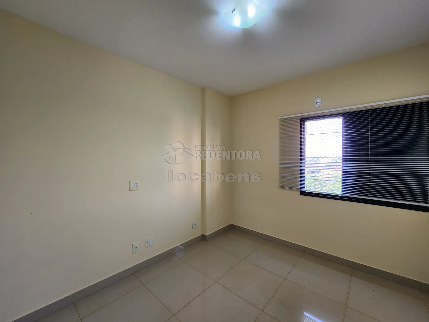 Alugar Apartamento / Padrão em São José do Rio Preto R$ 2.500,00 - Foto 11