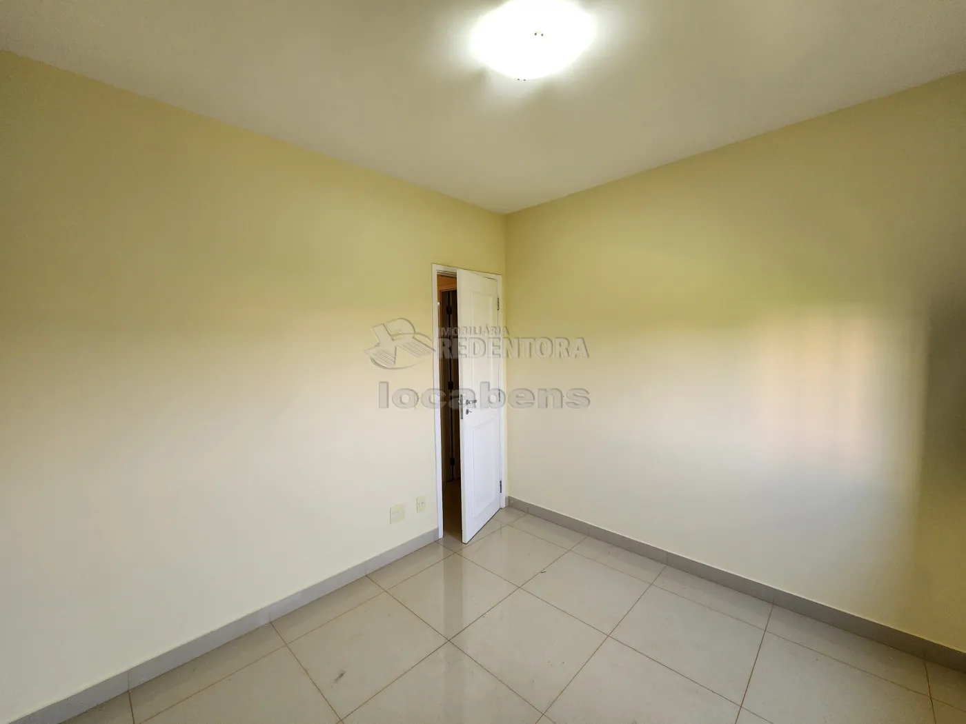 Alugar Apartamento / Padrão em São José do Rio Preto R$ 2.500,00 - Foto 15