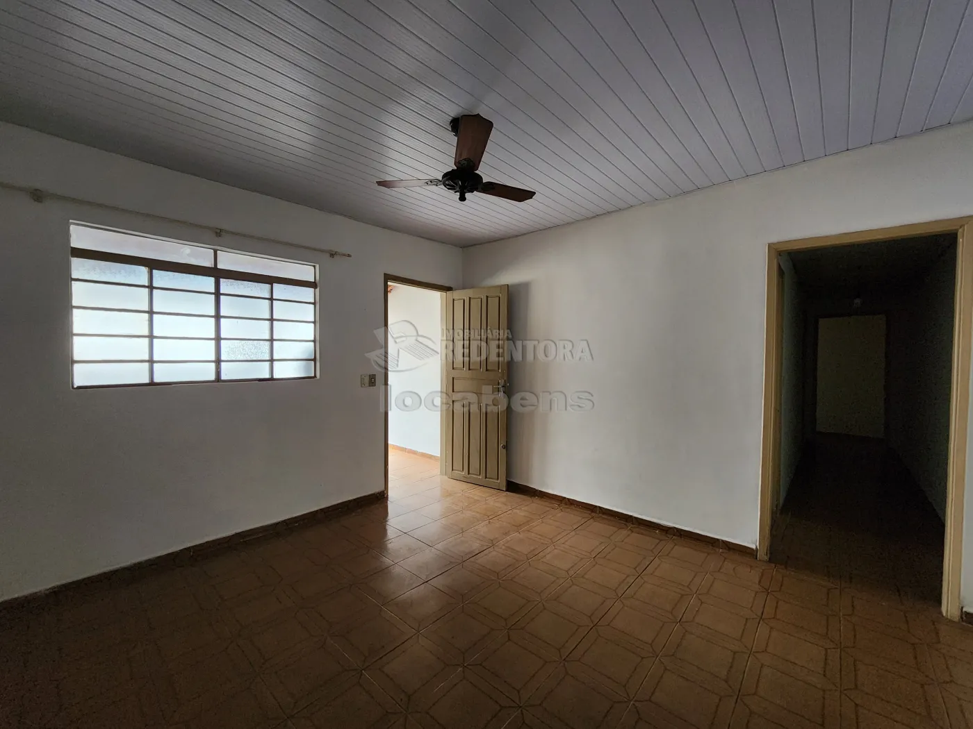 Alugar Casa / Padrão em São José do Rio Preto R$ 850,00 - Foto 2