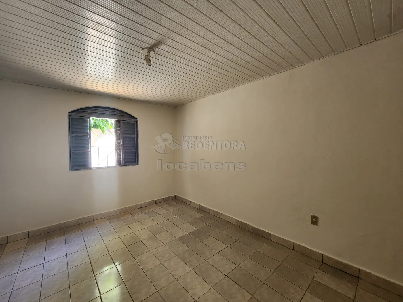 Alugar Casa / Padrão em São José do Rio Preto apenas R$ 700,00 - Foto 5