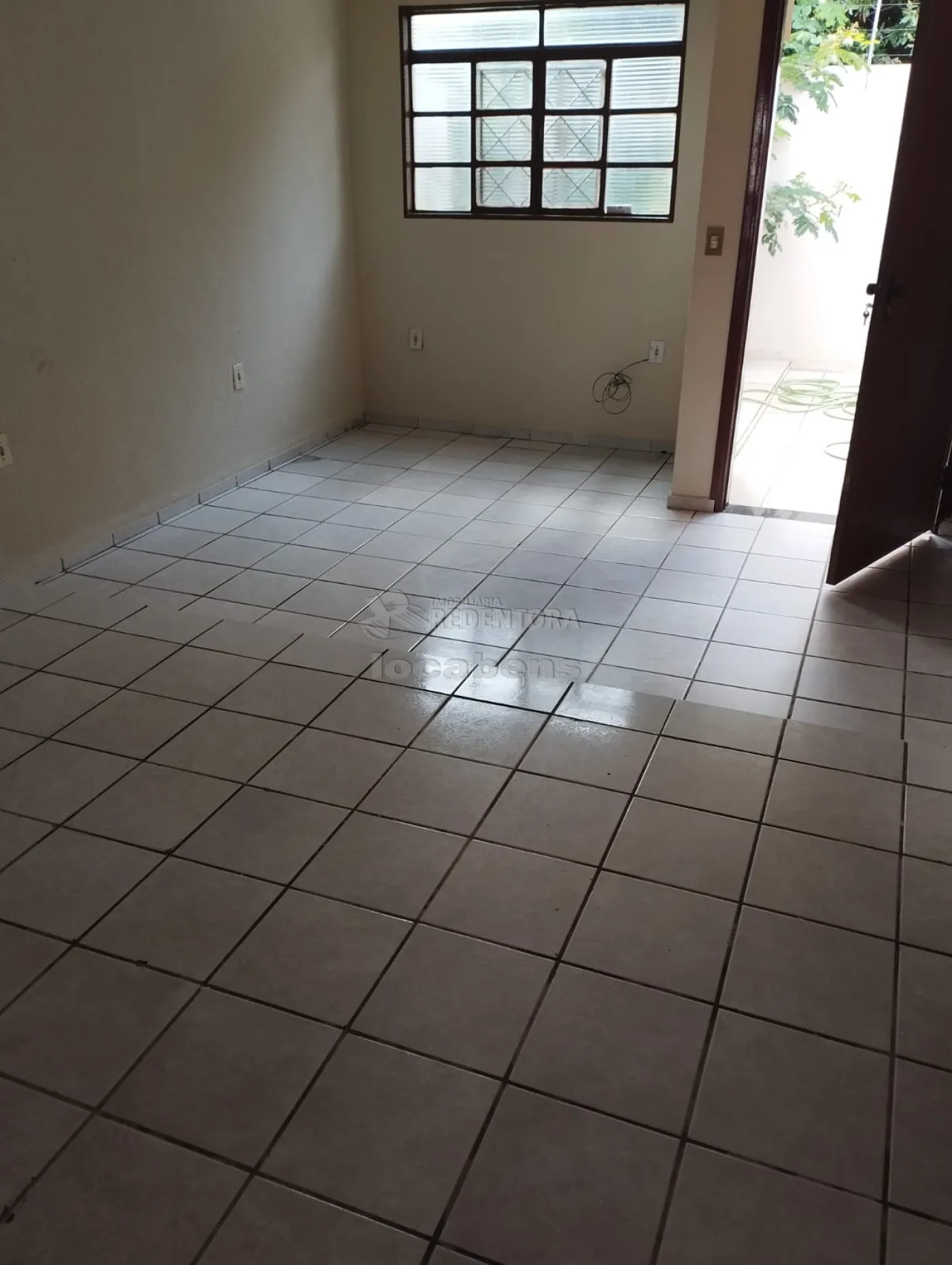 Comprar Casa / Padrão em São José do Rio Preto apenas R$ 190.000,00 - Foto 1