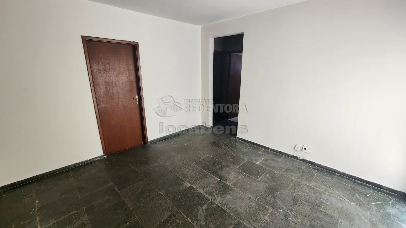 Apartamento à venda com 2 quartos, 65m² - Foto 1