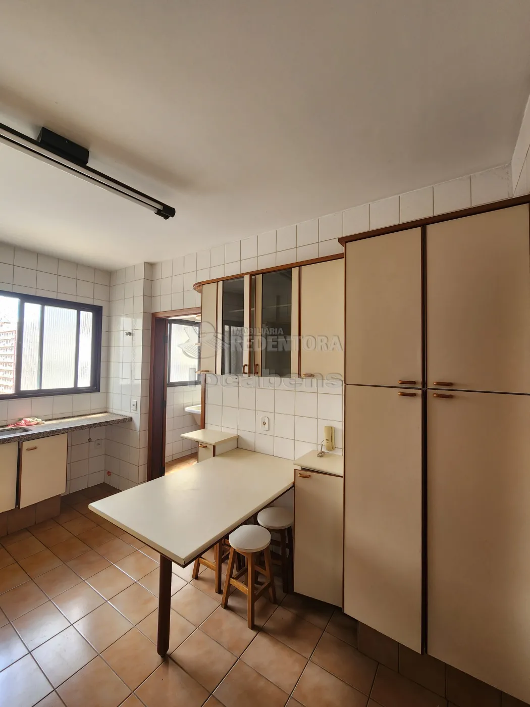 Apartamento para alugar com 3 quartos, 105m² - Foto 4