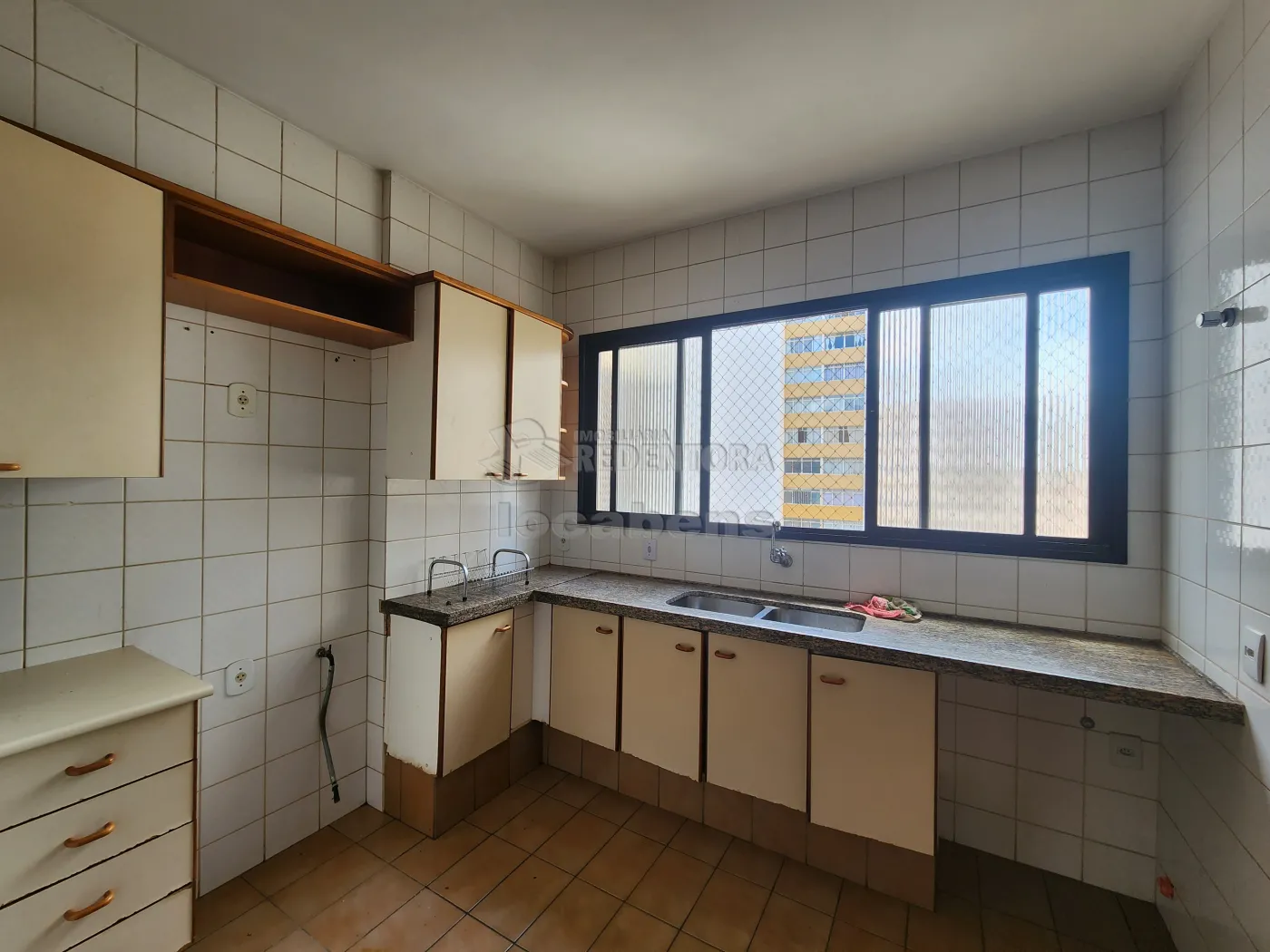 Apartamento para alugar com 3 quartos, 105m² - Foto 5