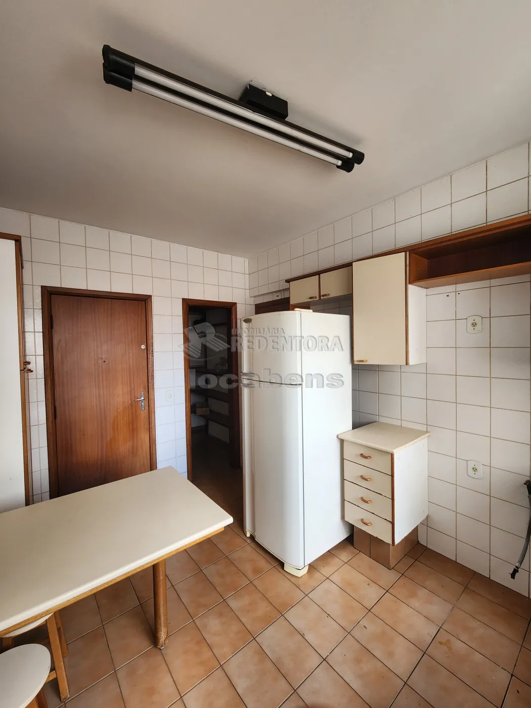 Apartamento para alugar com 3 quartos, 105m² - Foto 6