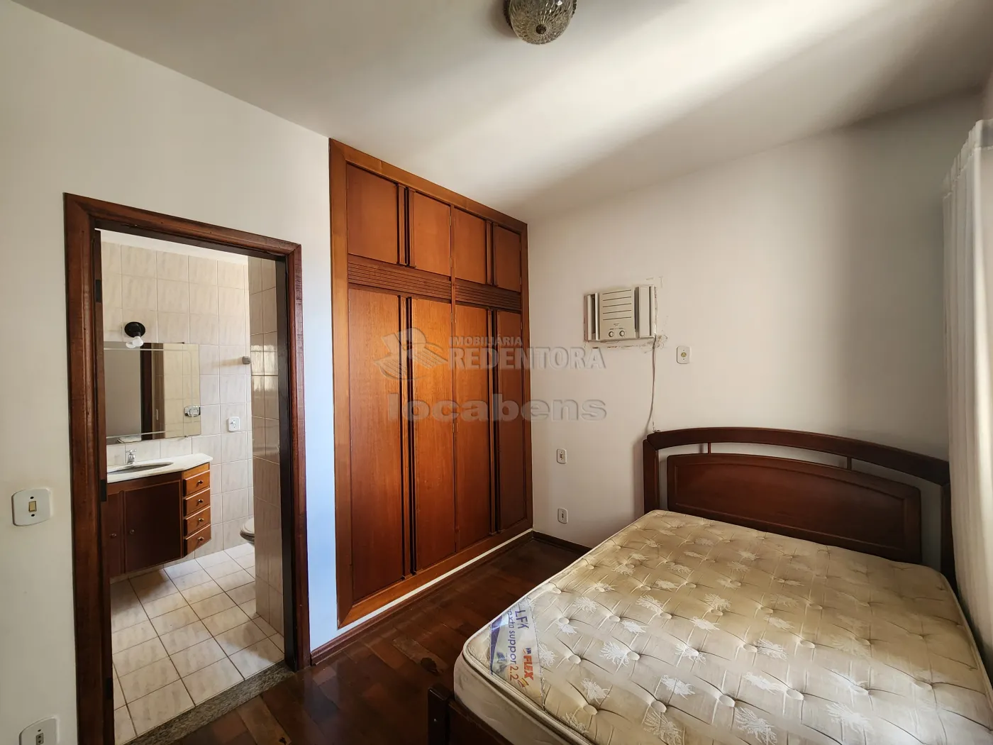 Apartamento para alugar com 3 quartos, 105m² - Foto 8