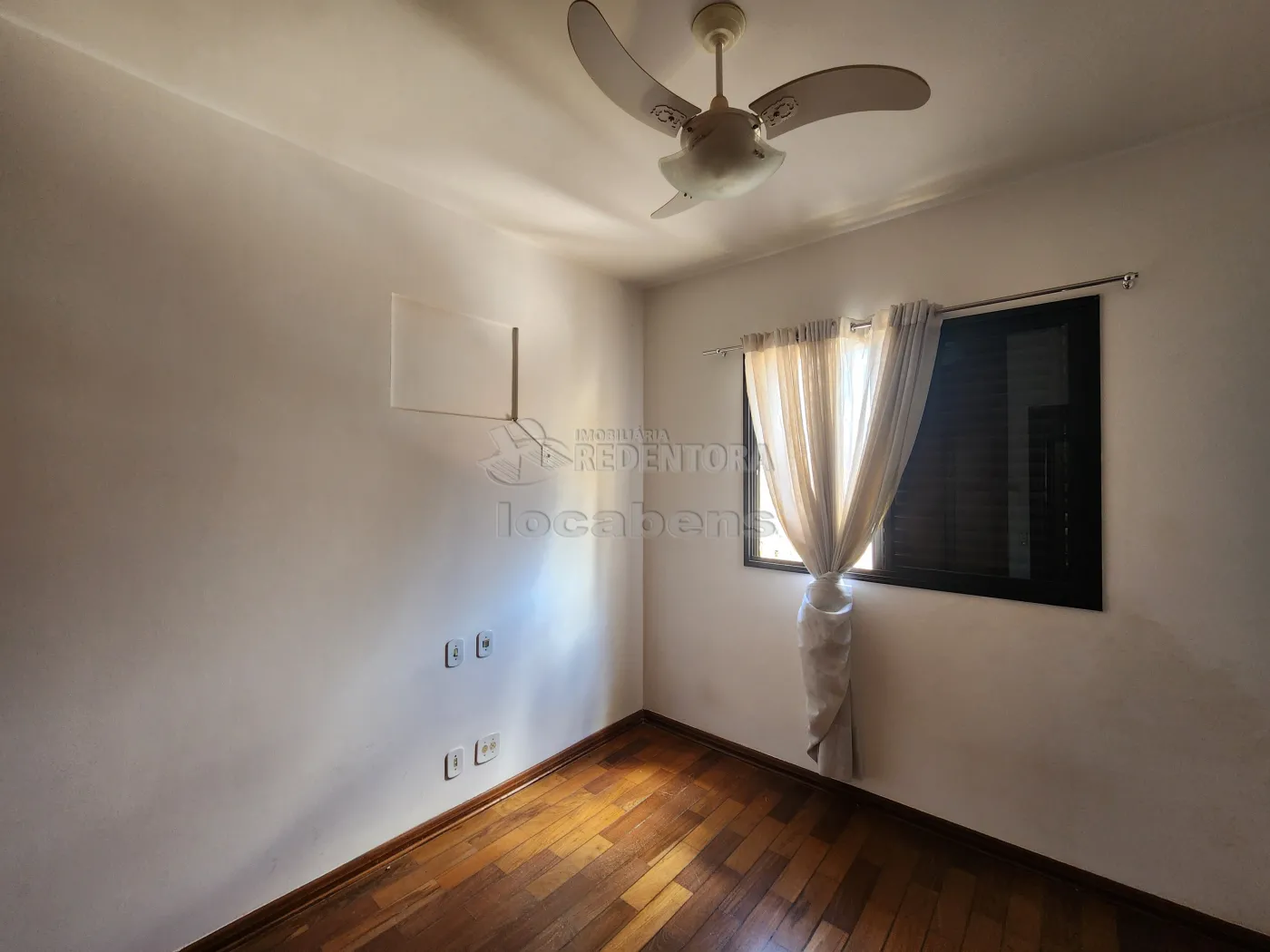 Apartamento para alugar com 3 quartos, 105m² - Foto 10