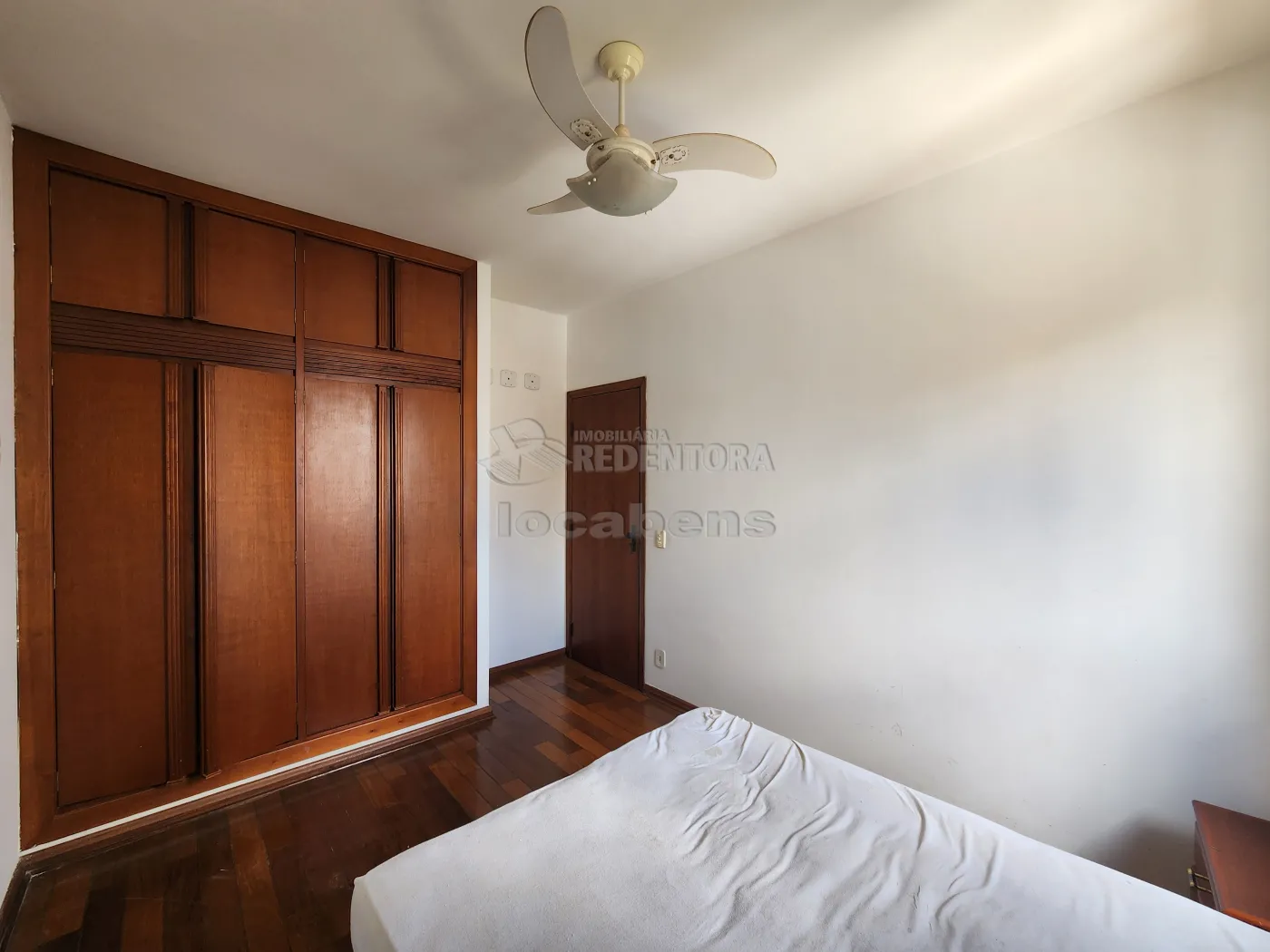 Apartamento para alugar com 3 quartos, 105m² - Foto 14