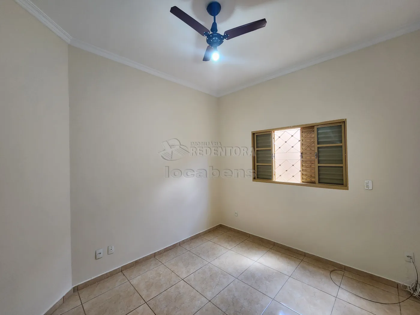 Casa para alugar com 3 quartos, 150m² - Foto 13