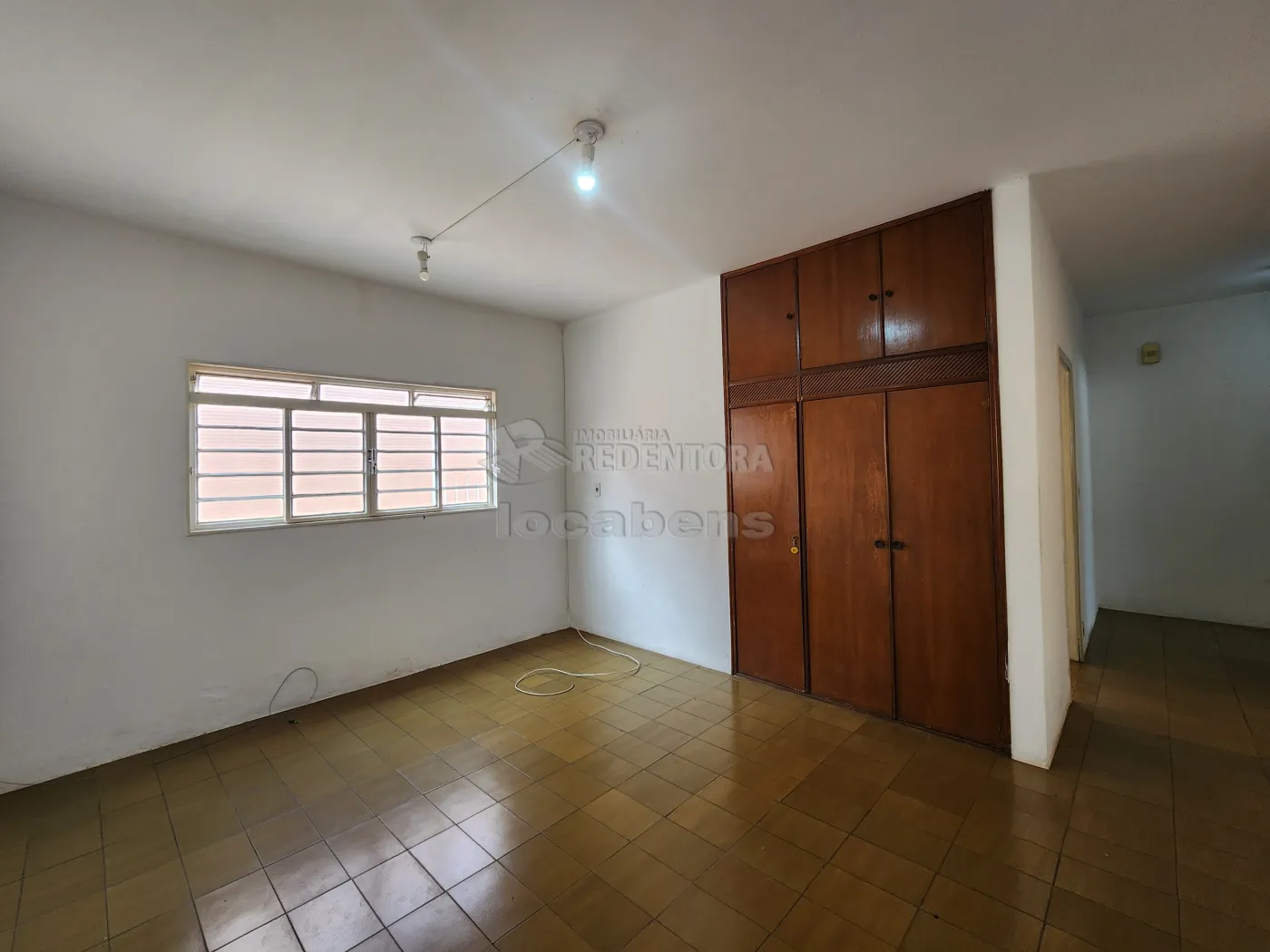 Casa para alugar com 3 quartos, 191m² - Foto 4