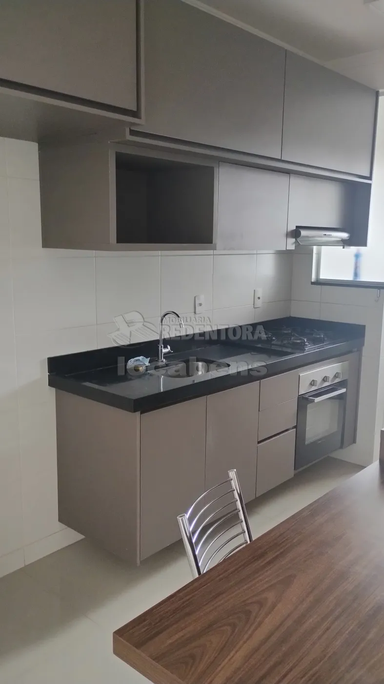 Comprar Apartamento / Padrão em São José do Rio Preto apenas R$ 350.000,00 - Foto 1