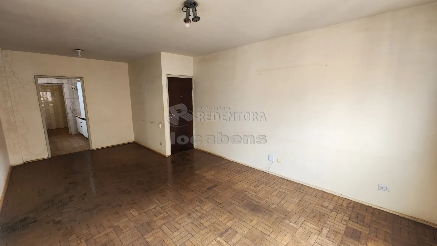 Apartamento à venda com 3 quartos, 121m² - Foto 1