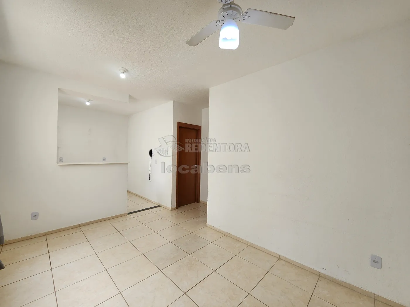 Apartamento para alugar com 2 quartos, 40m² - Foto 1