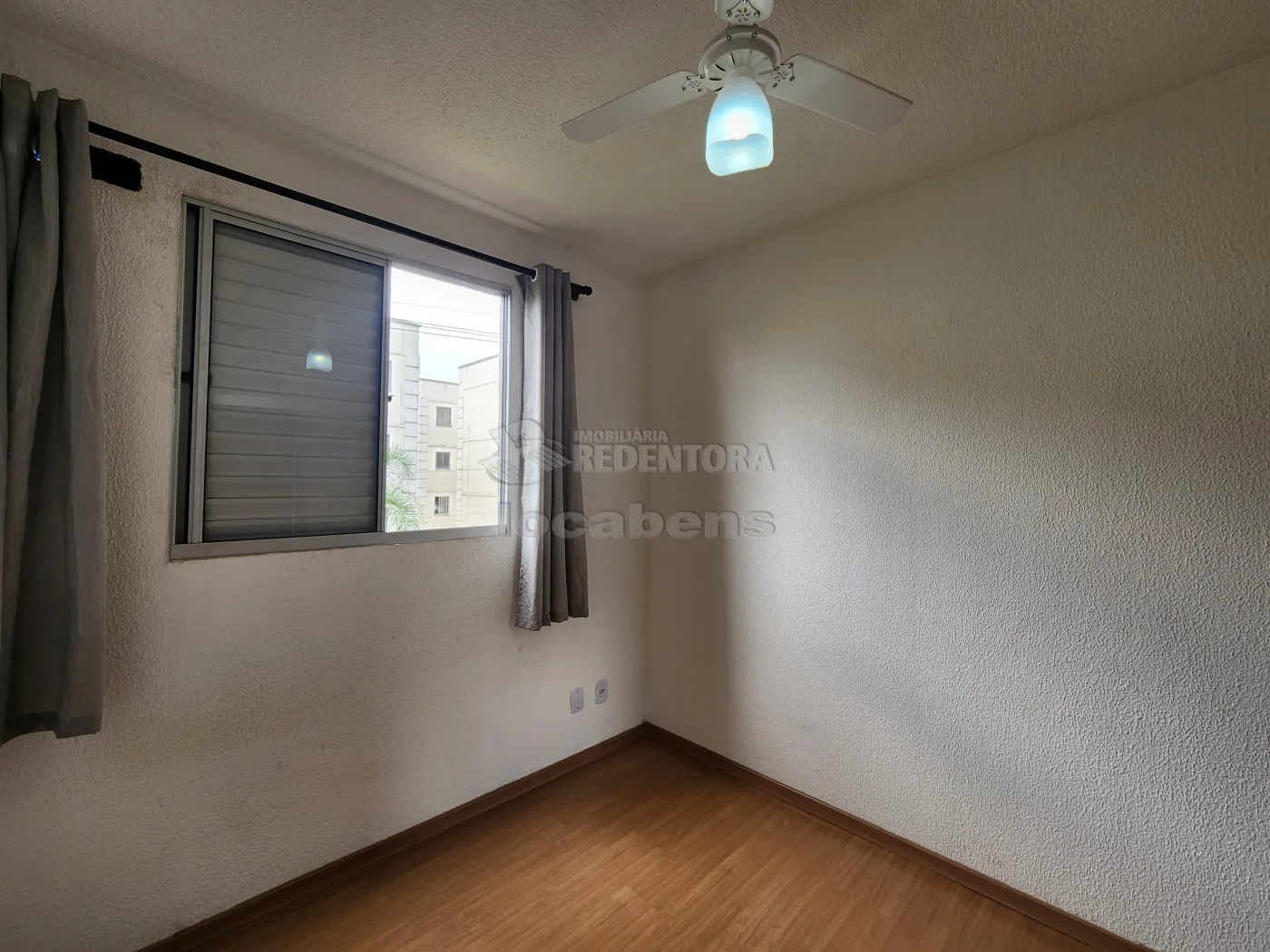 Apartamento para alugar com 2 quartos, 40m² - Foto 4