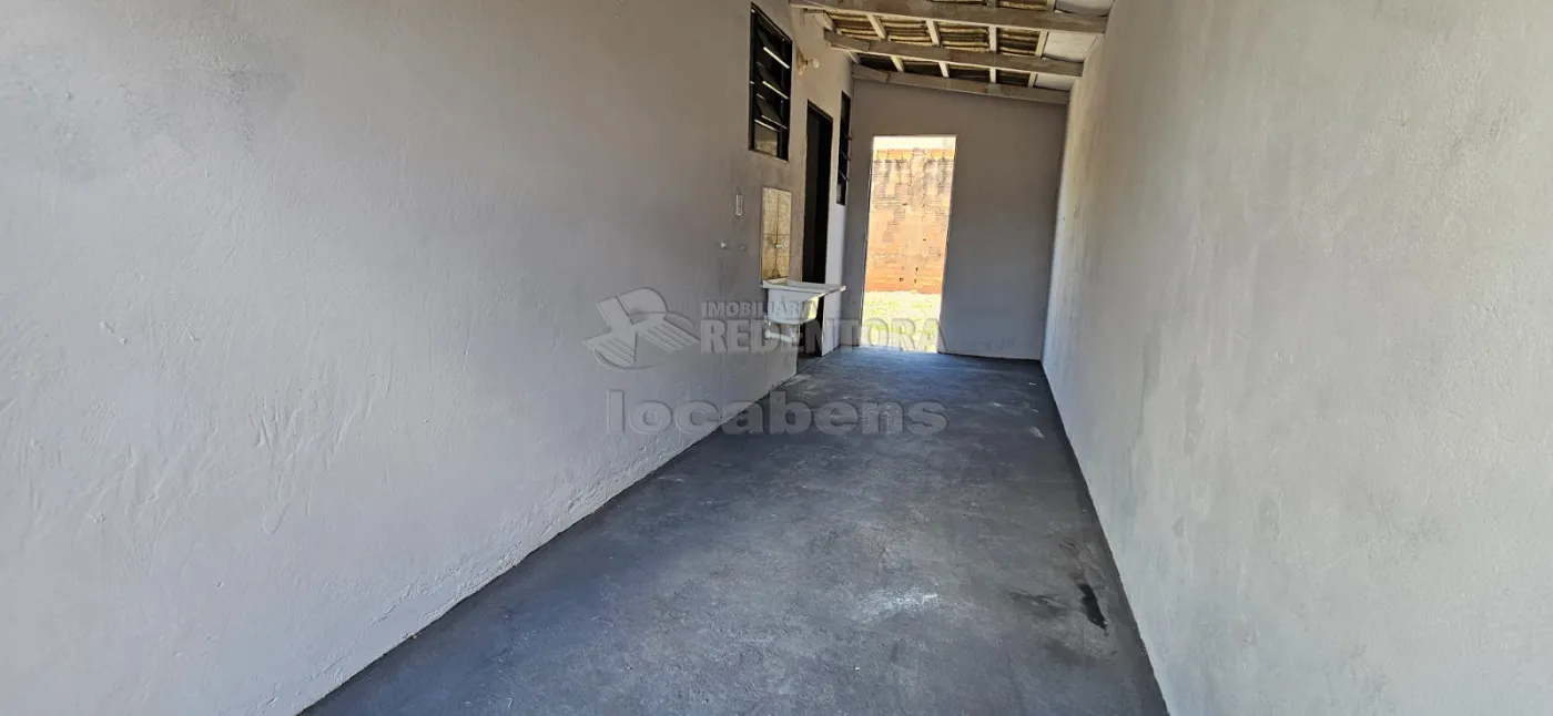 Casa à venda com 2 quartos, 60m² - Foto 8