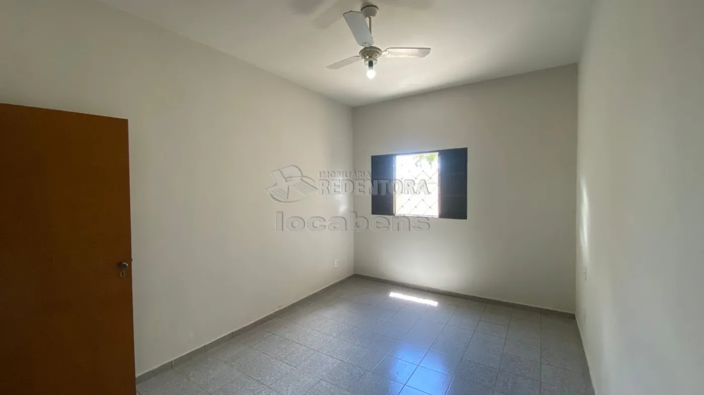 Casa para alugar com 2 quartos, 120m² - Foto 4