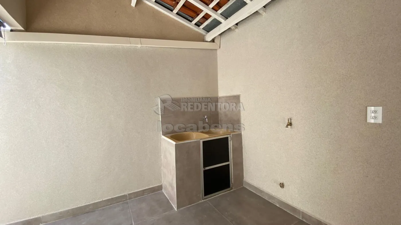 Casa para alugar com 2 quartos, 120m² - Foto 16