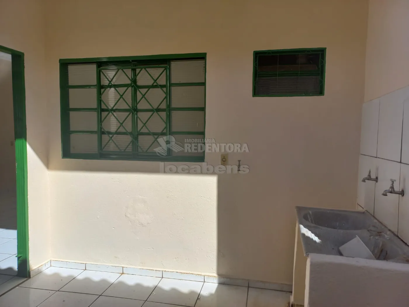 Alugar Casa / Padrão em São José do Rio Preto apenas R$ 800,00 - Foto 2