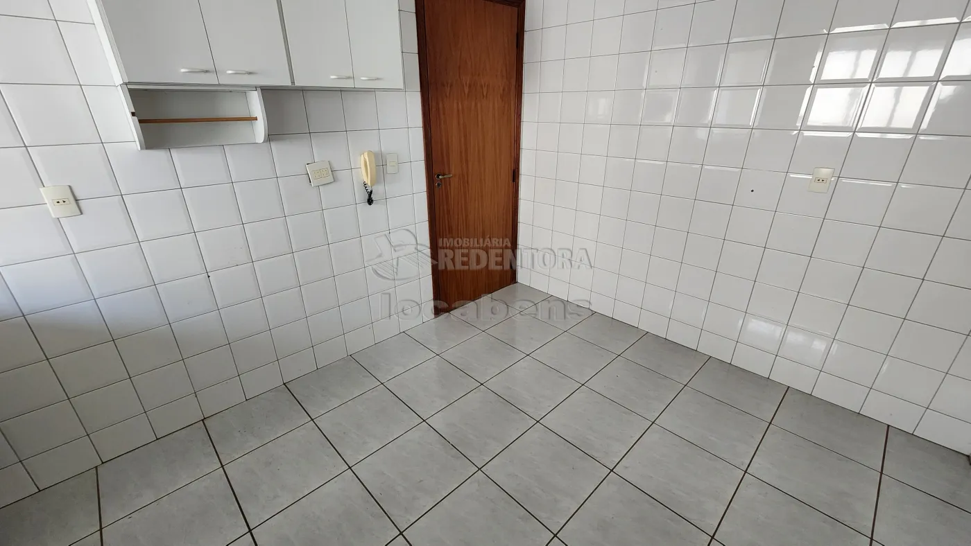 Apartamento para alugar com 2 quartos, 70m² - Foto 4