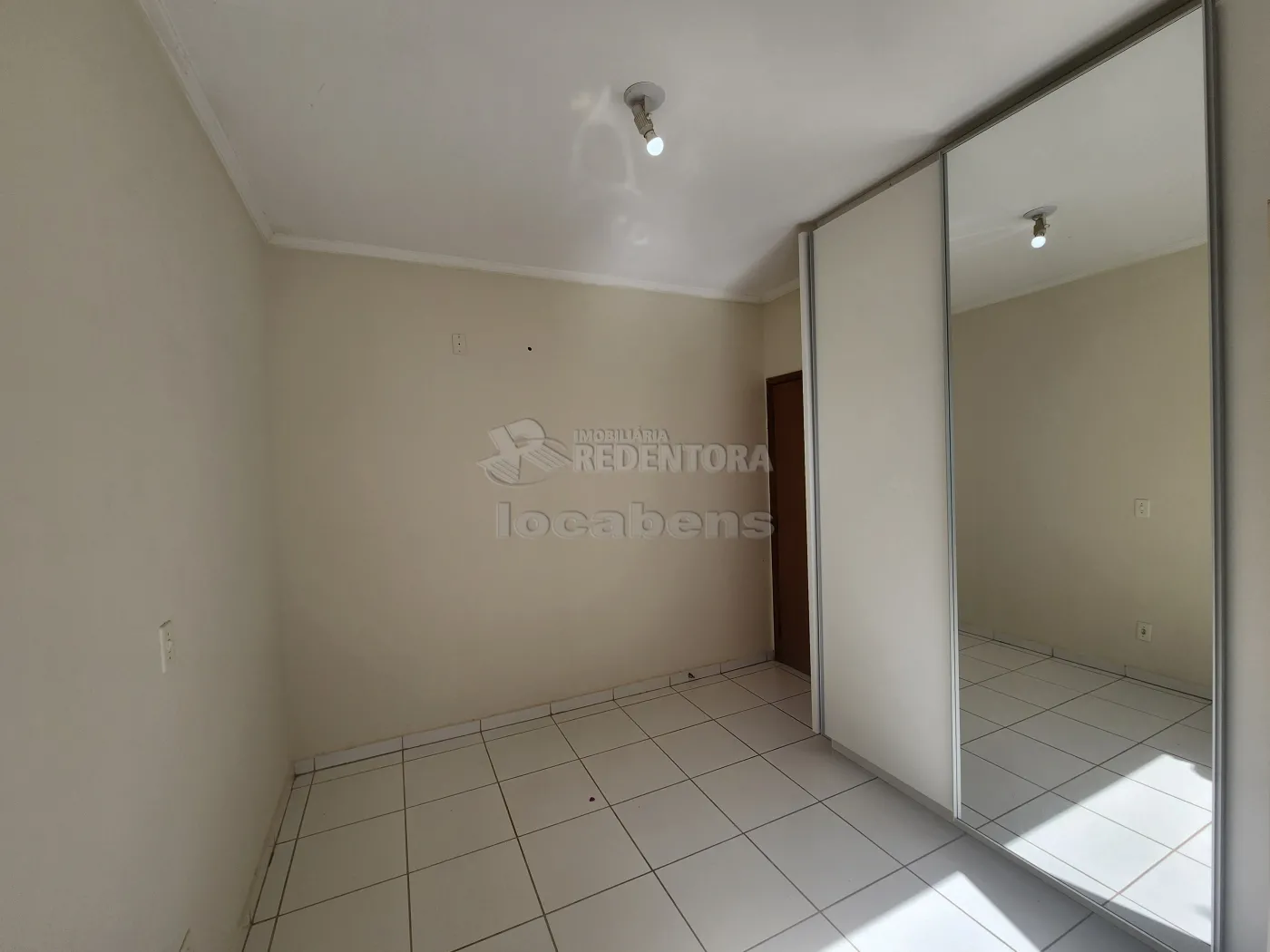 Apartamento para alugar com 2 quartos, 64m² - Foto 10