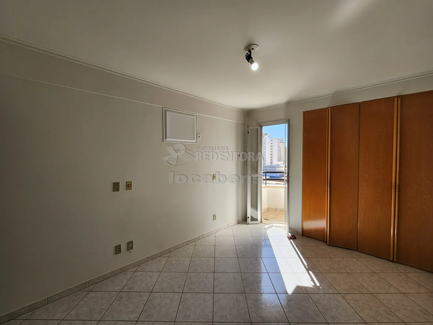 Apartamento para alugar com 3 quartos, 115m² - Foto 9