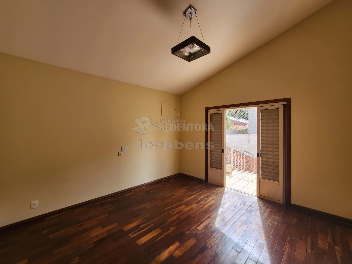 Casa para alugar com 4 quartos, 400m² - Foto 17