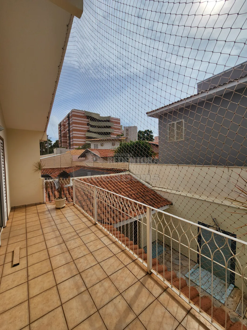 Casa para alugar com 4 quartos, 400m² - Foto 24