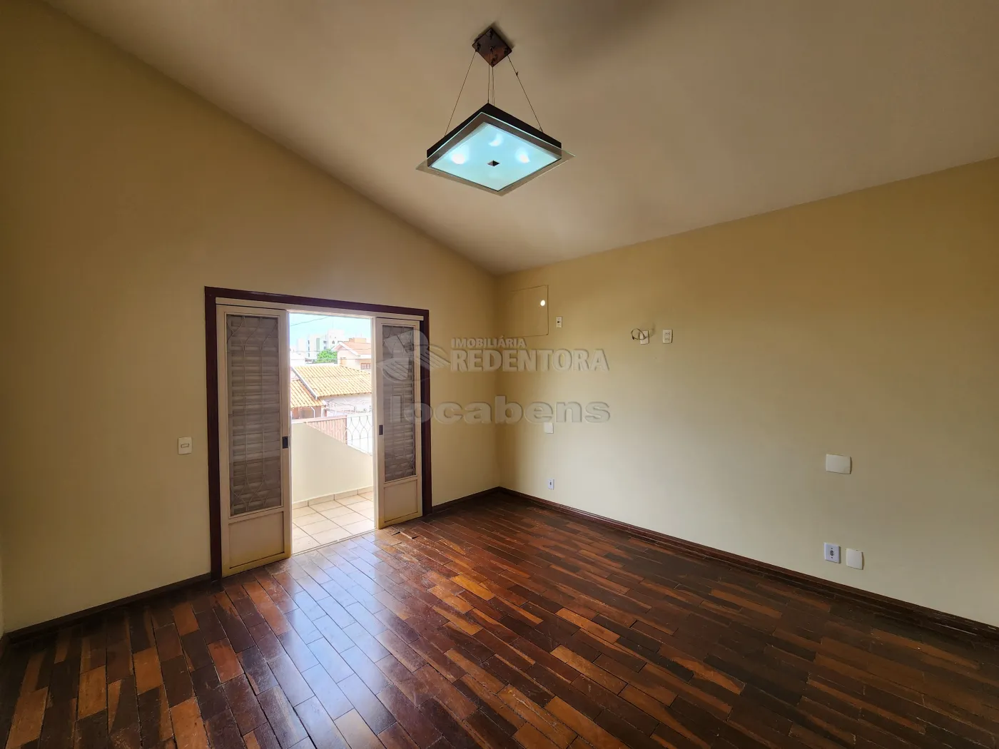 Casa para alugar com 4 quartos, 400m² - Foto 26