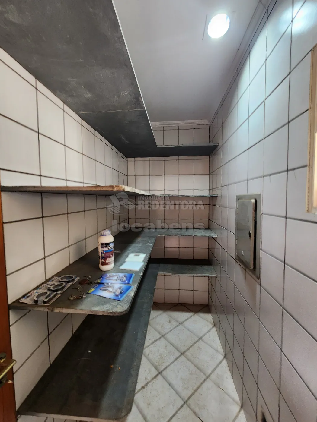 Casa para alugar com 4 quartos, 400m² - Foto 15