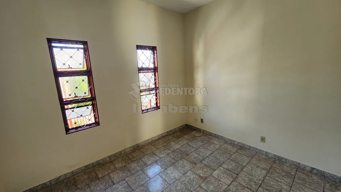 Alugar Casa / Padrão em São José do Rio Preto apenas R$ 1.800,00 - Foto 1