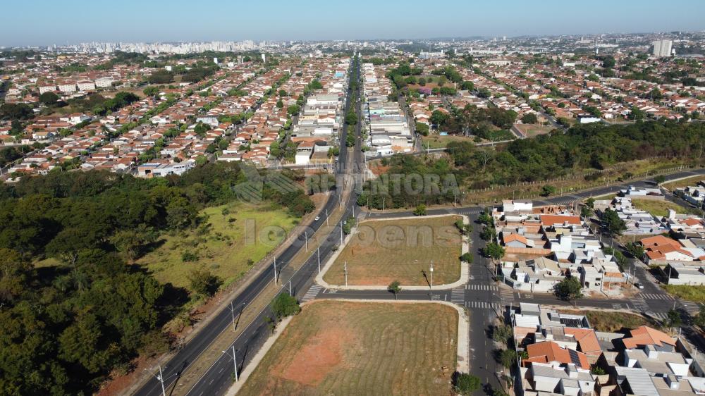 Comprar Terreno / Padrão em São José do Rio Preto R$ 465.000,00 - Foto 32