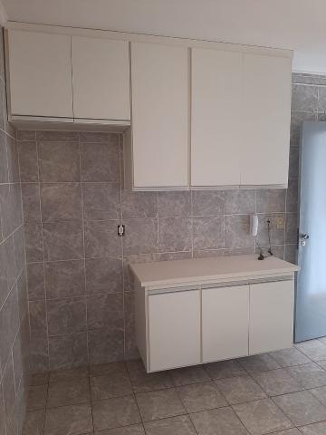 Alugar Apartamento / Padrão em São José do Rio Preto R$ 1.000,00 - Foto 5